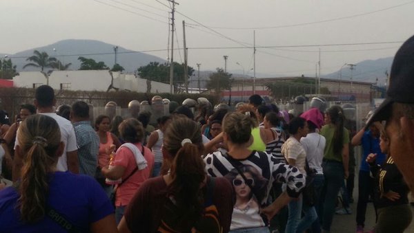 Dos muertos y diez heridos dejó un motín en cárcel de Uribana (4)