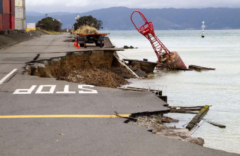 fuerte-sismo-de-magnitud-79-sacude-nueva-zelanda-6