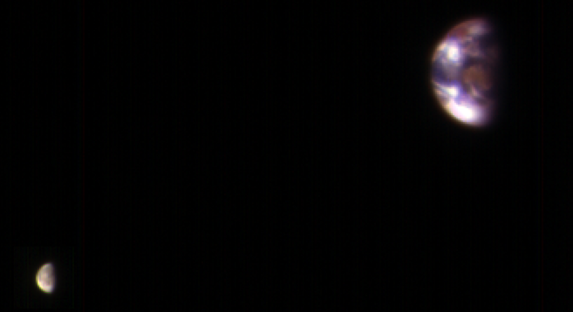 la-nasa-muestra-foto-de-la-tierra-y-la-luna-desde-marte