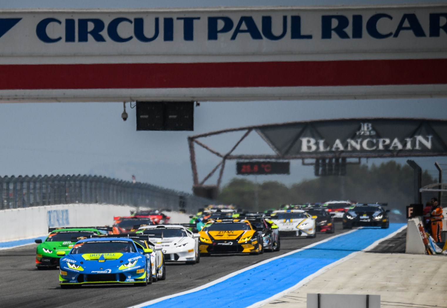 AL IGUAL QUE SU PADRE, JONATHAN CECOTTO SE IMPUSO EN SU DEBUT EN PAUL RICARD, FRANCIA