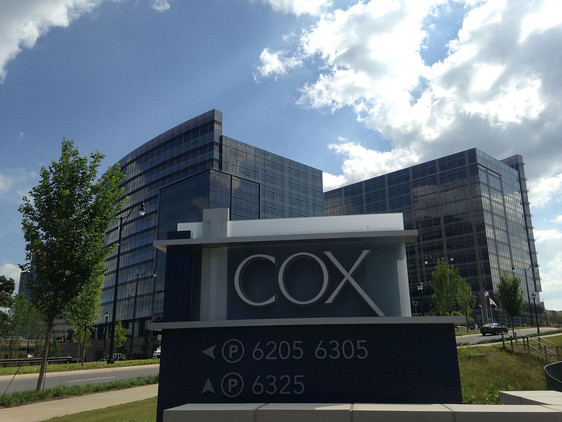 La riqueza del clan Cox es de 41.000 millones de dólares. Desde hace décadas, esta familia ha tenido éxito en negocios que abarcan desde la publicación de periódicos hasta la tecnología para el automóvil.
