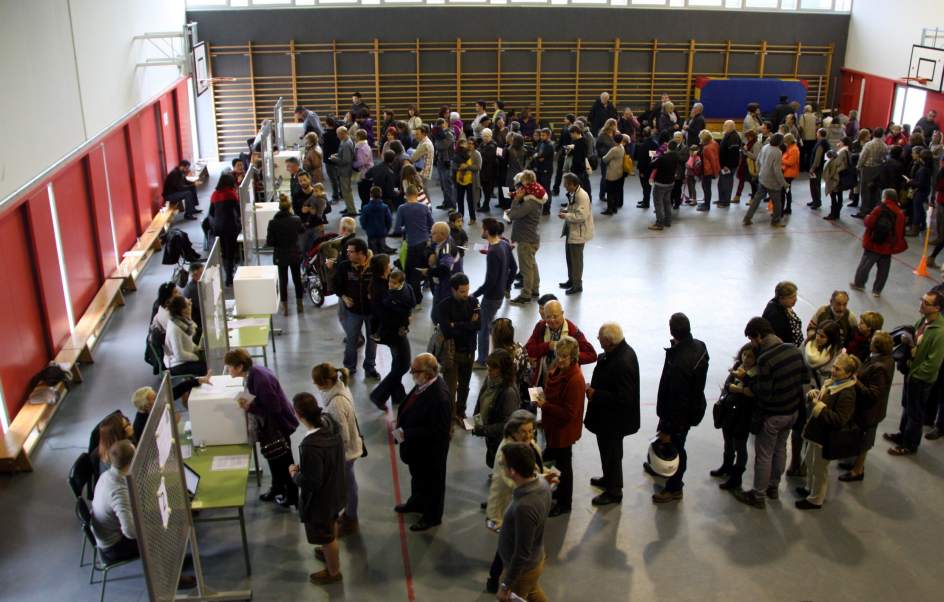 electores de eeuu hacen colas para votar