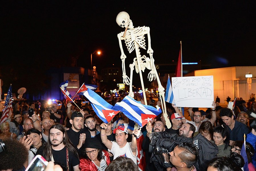 Fotos de la celebración en Miami por la muerte del Dictador Fidel Castro