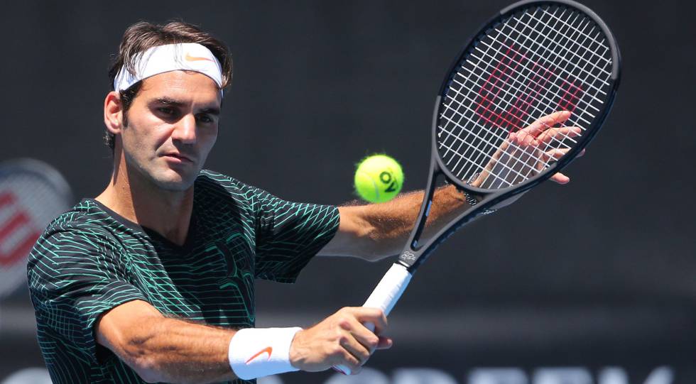 Federer continúa en busca de su octava corona en Wimbledon