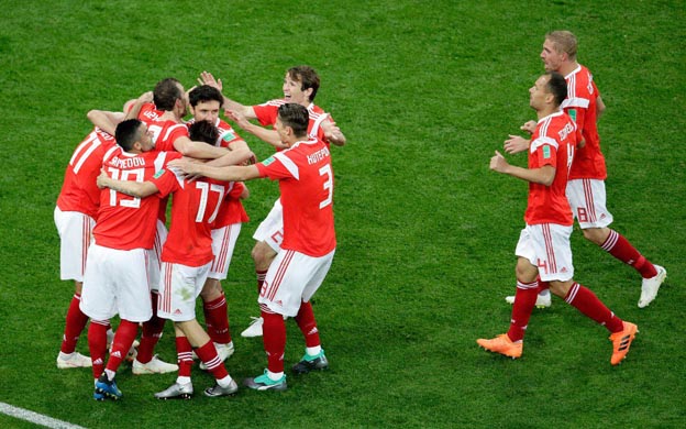 Rusia casi en octavos de final, luego de ganar 3-1 a Egipto