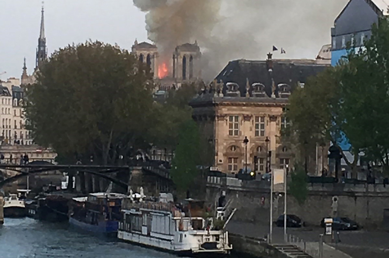 Fotos del incendio catedral de Notre Dame Paris, Abril 2019, Nostradamus