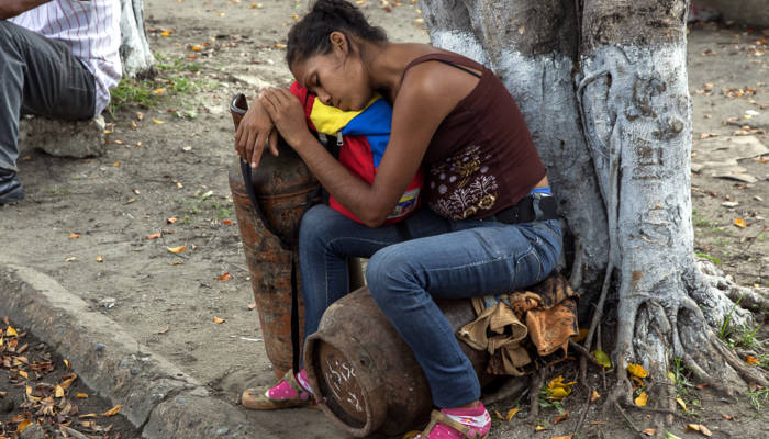 venezolanos sufren por apagones