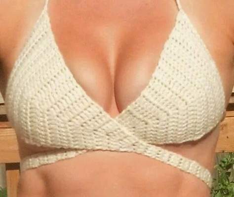 CHICAS EN BIKINIS DE CROCHET TEJIDOS 2019 2020 MODA