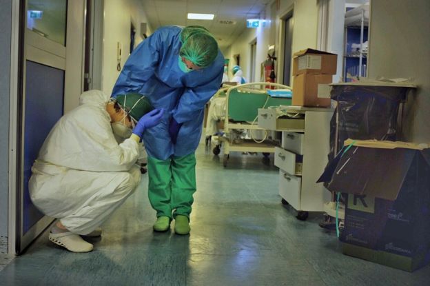 Más de 5000 Médicos y Enfermeros italianos se han 