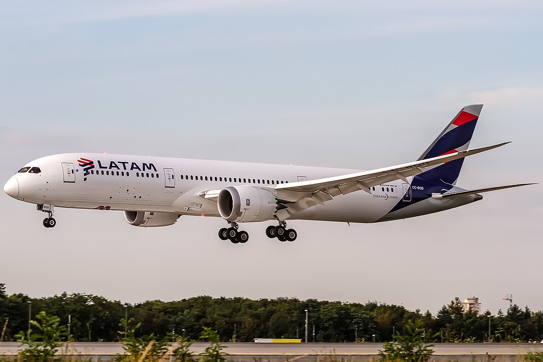 Aerolínea Latam la más grande de América Latina se declaró en quiebra