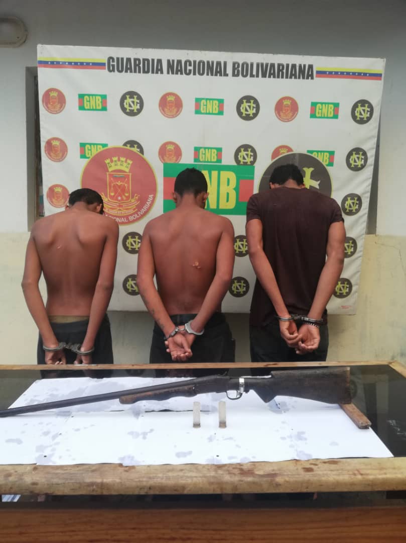 GNB capturó a tres sujetos con arma de fuego en el municipio Caroní del estado Bolívar