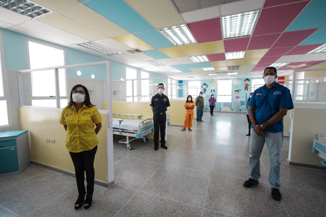 Alcalde Casanova entregó segunda fase de remodelación del Hospital de Niños de Veritas