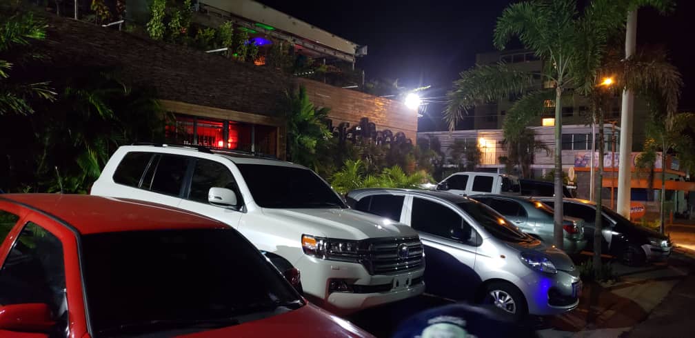Polimaracaibo clausuró fiesta en restaurant y se le revocará la licencia por violar la cuarentena por COVID-19