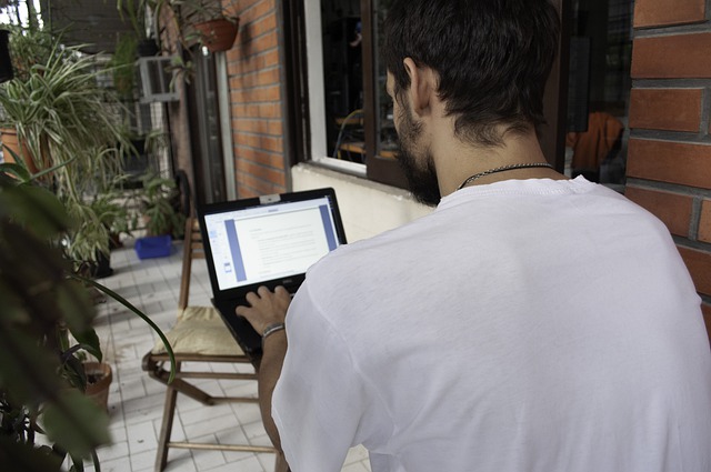 TRABAJAR DESDE CASA (1)