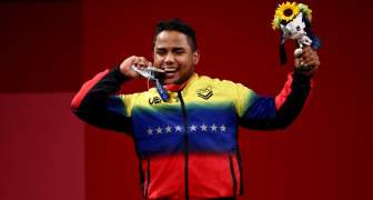 Venezolano Keydomar Vallenilla se alza con medalla de plata en Tokyo 2020