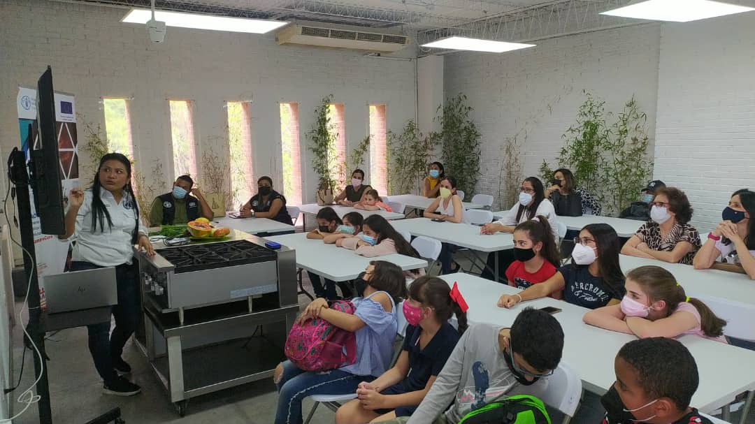 FAOVE conferencia sobre la importancia de las frutas y las verduras (1)
