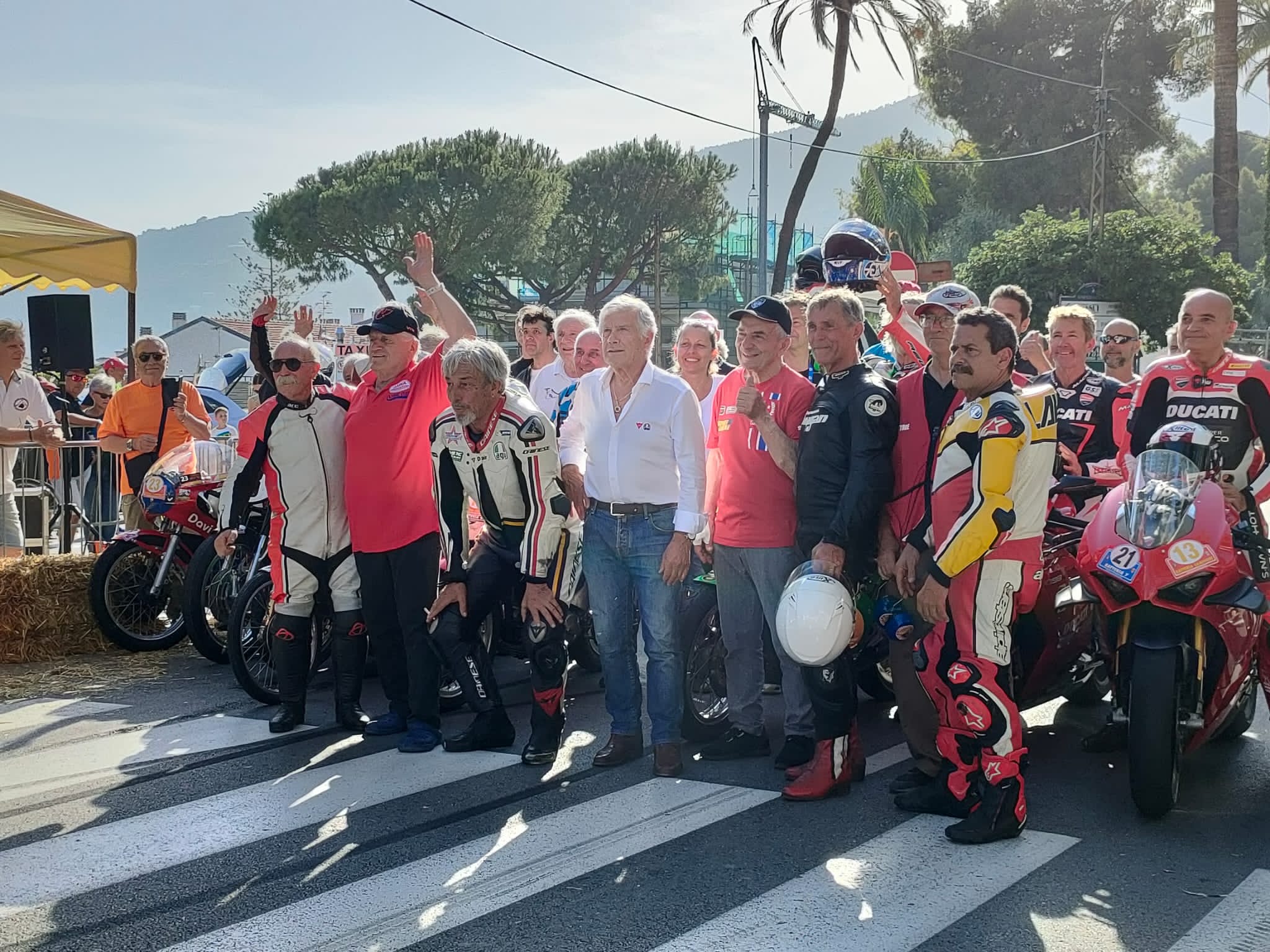 LAS LEYENDAS DEL MOTOCICLISMO REUNIDAS EN OSPEDALETTI