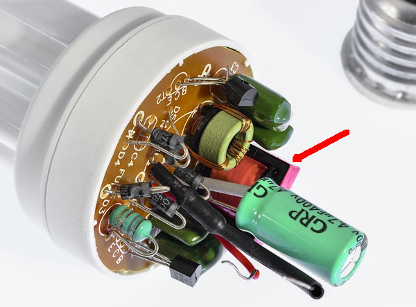 Transformador electronico utilizado en el circuito un bombillo