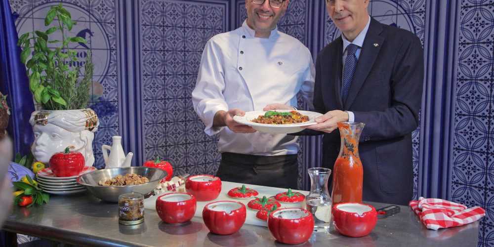 Chef Roberto Costagliola y el Embajador Placido Vigo, encargado de Negocios de Italia en Caracas