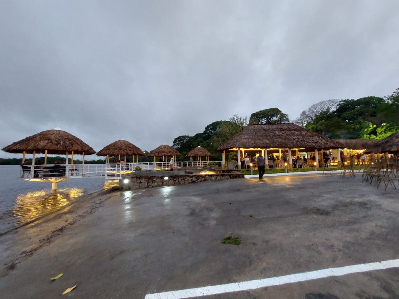 Centro Recreación y Turístico Muelle de Macagua