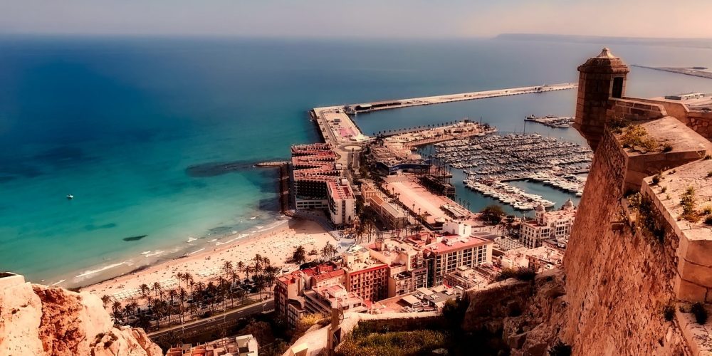 hoteles más baratos para hacer Turismo en España