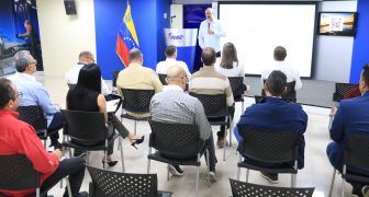 Presidente INAC y aerolíneas venezolanas desarrollan estrategias