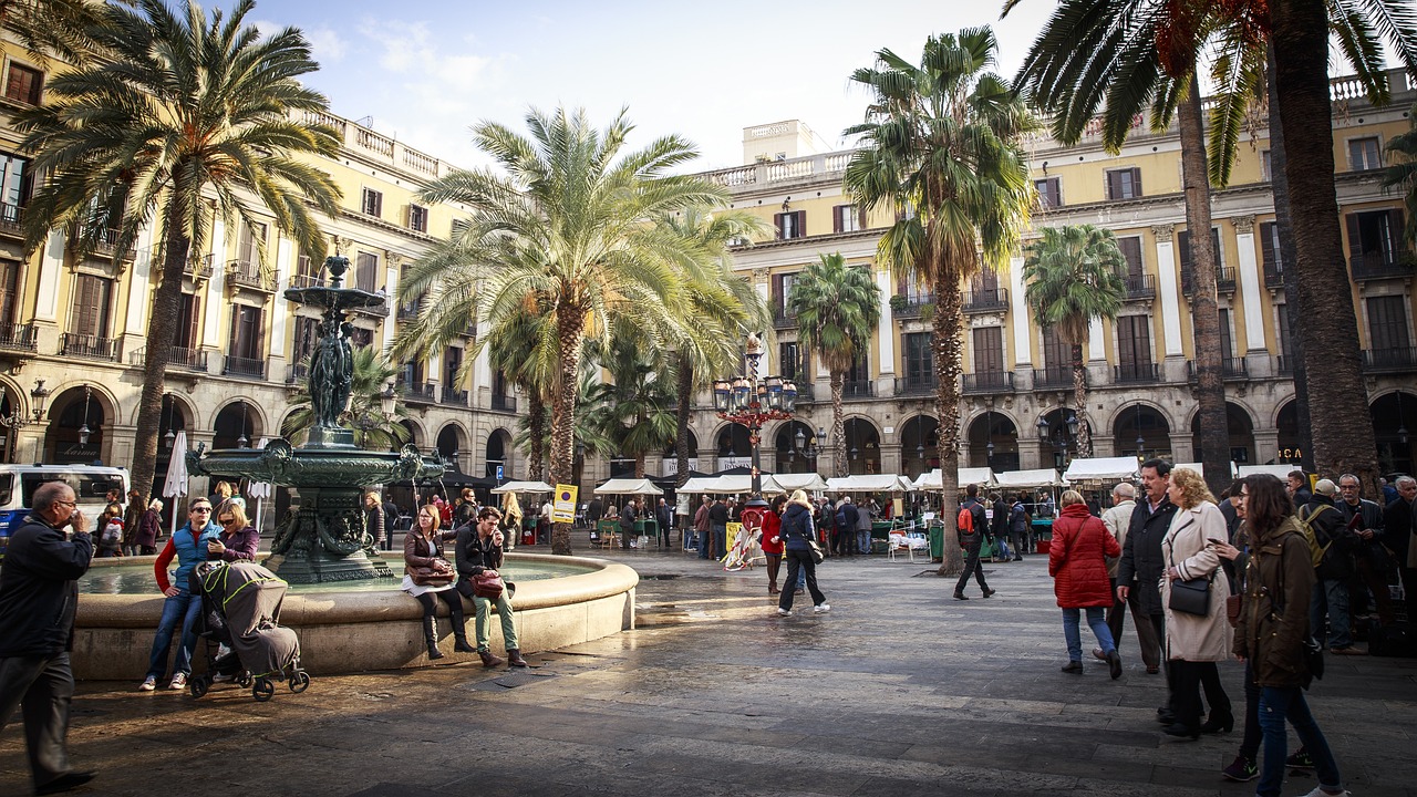 Recorrido por Barcelona y opciones de alojamiento