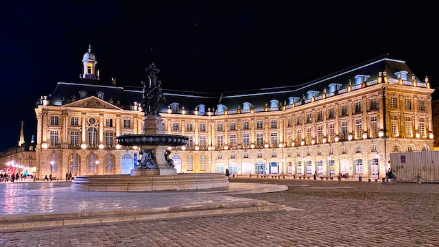 TURISMO EN FRANCIA BURDEOS