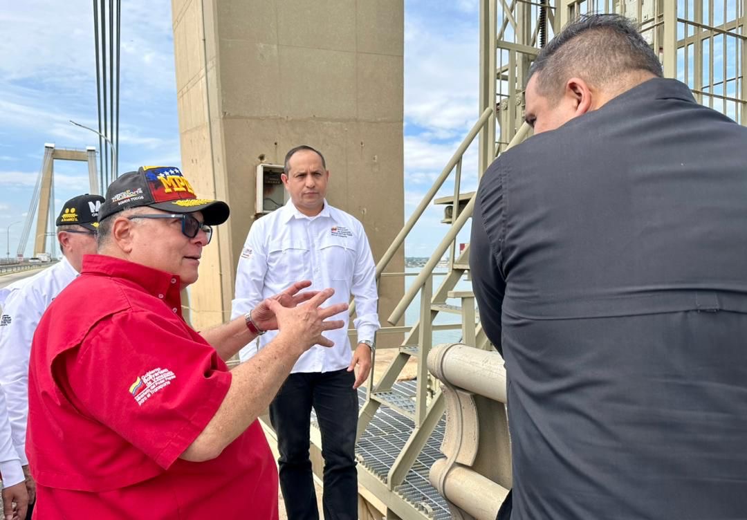 Gobierno de Venezuela inspecciona trabajos en el Puente sobre el Lago de Maracaibo