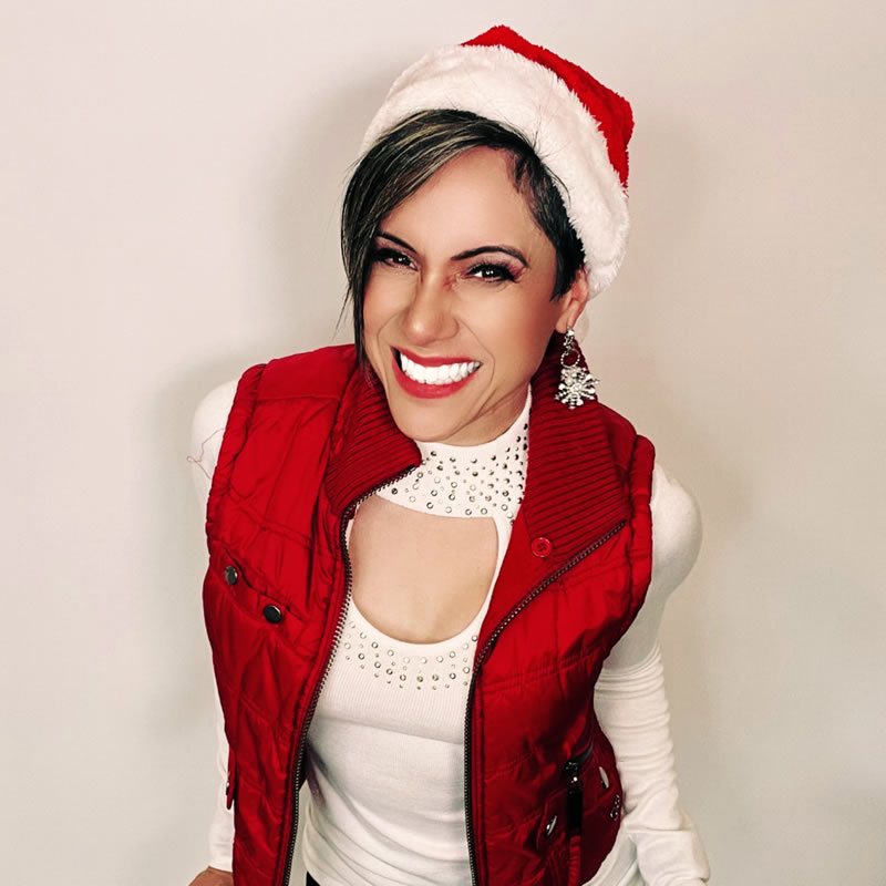 Izis La Enfermera de la Salsa en Navidad