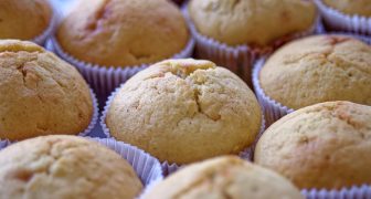 Receta de Ponquesitos Saludables con Avena y Plátano