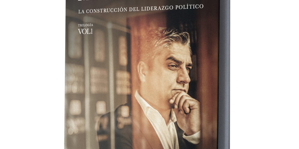 Isaac M. Hernández Álvarez presenta la trilogía literaria MAESTRO DE SOMBRAS