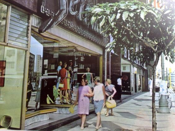 Av.-Urdaneta-Edif.Casa-Bera-en-el-año-1965-Centro-de-Caracas