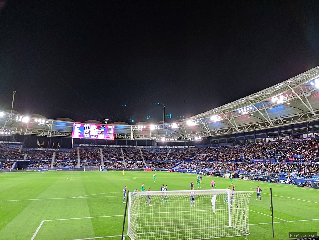  Estadi Ciutat de València (association football stadium in València, Spain)