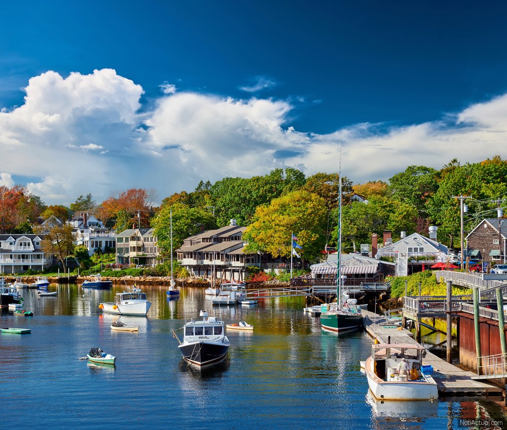 Fishing boats docked in Perkins Cove, Ogunquit, on coast of Maine south of Portland, USA